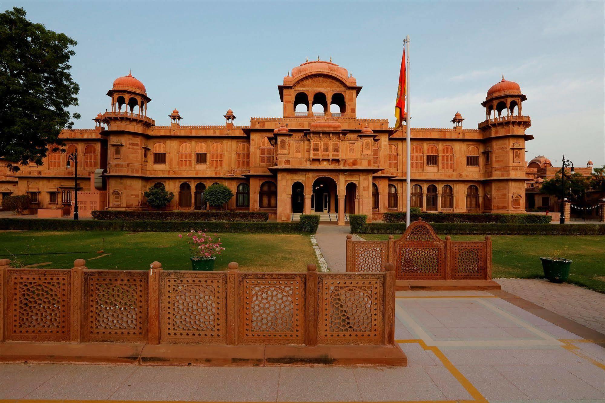 The Lallgarh Palace A Heritage Hotel Bikaner Eksteriør billede